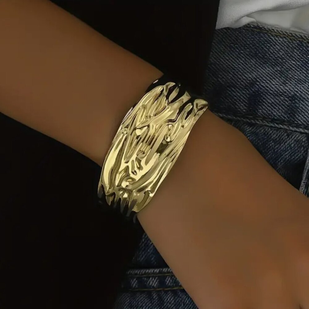 NEW Antonnia Pleated Gold Chunky Cuff Bracelet